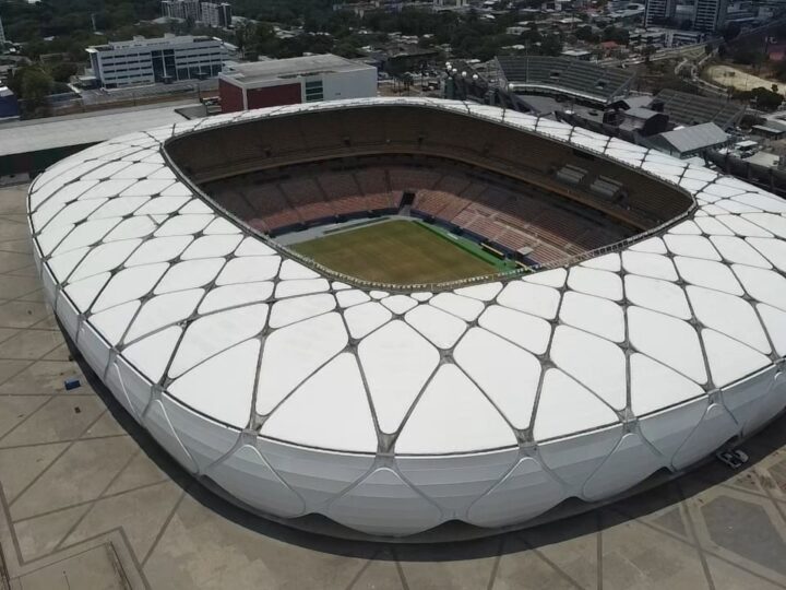 Arena da Amazônia recebe partida decisiva entre clubes amazonenses