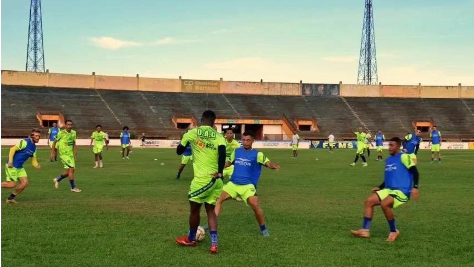 Dourados intensifica preparação para primeira partida final do Estadual