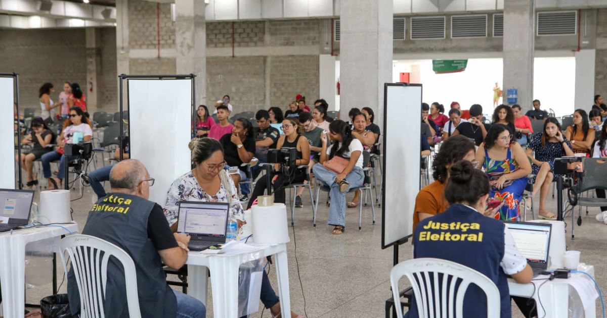 Posto de atendimento eleitoral do TRE-AM oferta serviços no Vasco Vasques