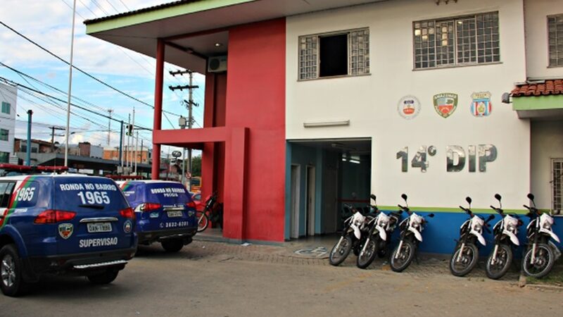 Foragido é preso ao cair de motocicleta durante tentativa de fuga na Zona Leste de Manaus