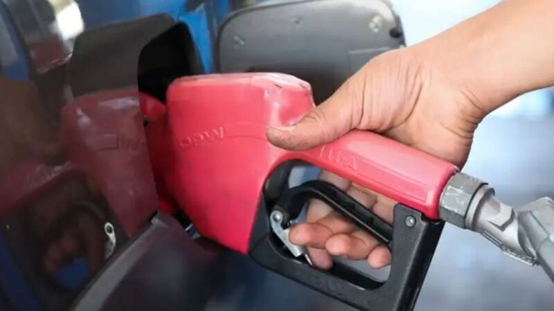 Dia Livre de Impostos terá gasolina mais barata e lojas com até 70% de desconto em Manaus