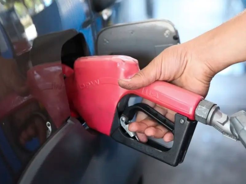 Dia Livre de Impostos terá gasolina mais barata e lojas com até 70% de desconto em Manaus