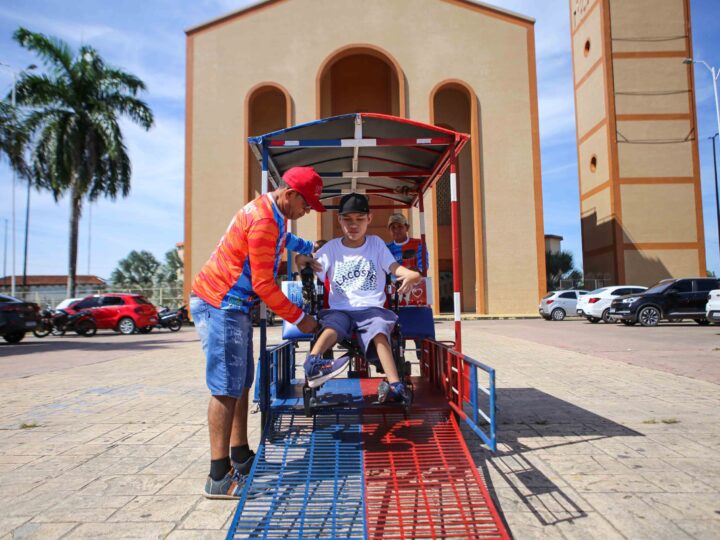 Festival de Parintins 2024: primeiro triciclo adaptado para pessoas com mobilidade reduzida garante turismo acessível