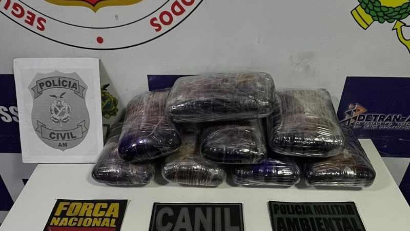 Oito quilos de ‘supermaconha’ é encontrada escondido em malas no AM