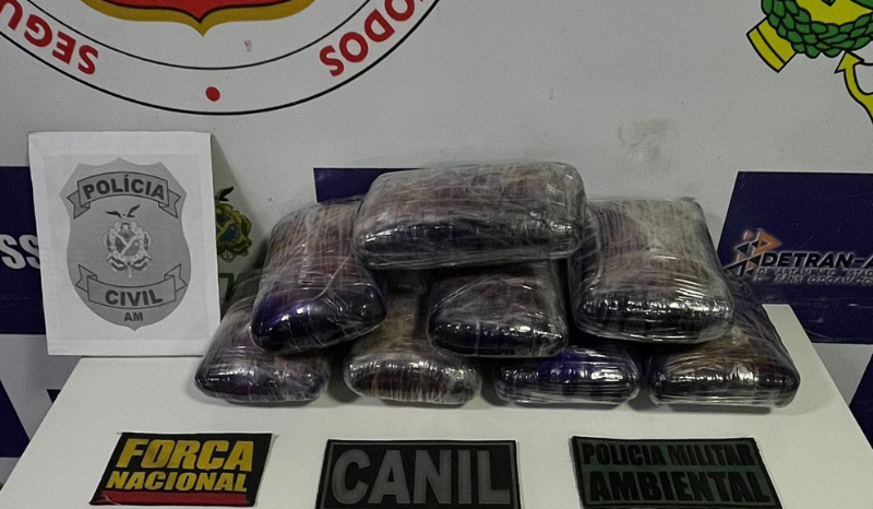 Oito quilos de ‘supermaconha’ é encontrada escondido em malas no AM