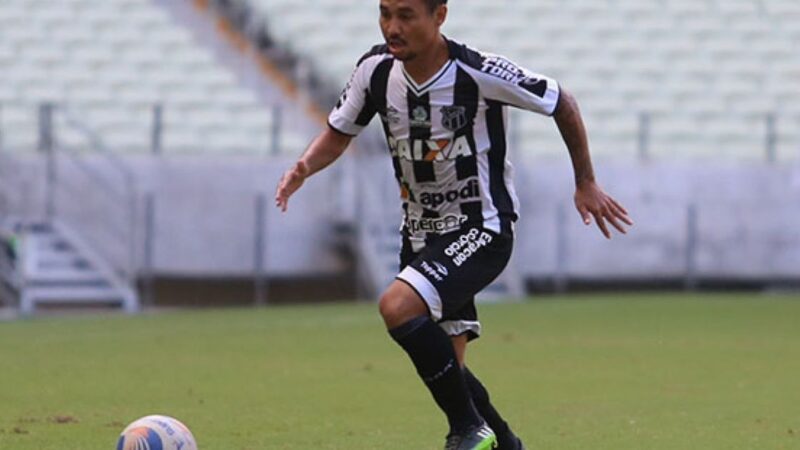 Amazonas FC oficializa contratação de lateral para sequência da Série B