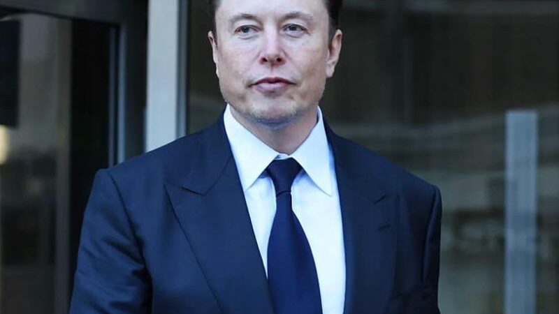 Elon Musk compra mansões para reunir 11 filhos e ex-parceiras em projeto