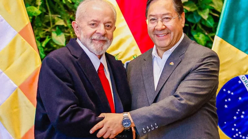 Lula condena golpismos em discurso na Bolívia e defende democracia