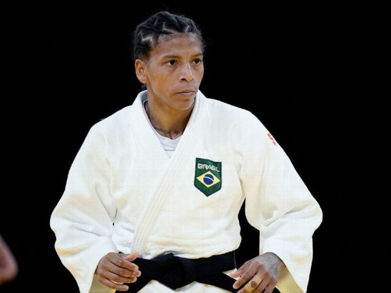 Rafaela Silva é derrotada nas semifinais e disputa Bronze no judô