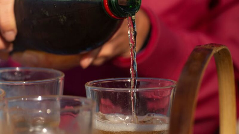 Taxa sobre bebidas açucaradas pode afetar empresas endividadas, diz Abrasel