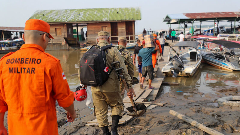 Estiagem 2024: Governo do Amazonas enviará ajuda humanitária a pescadores de municípios das calhas do Alto Solimões e Madeira