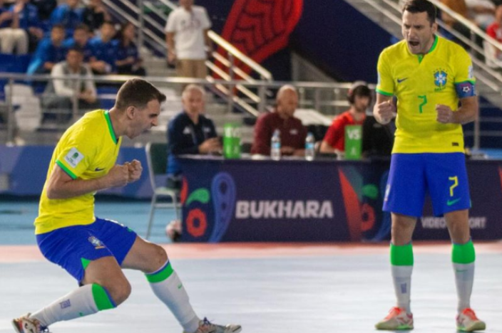 Brasil aplica 10 a 0 em estreia da Copa do Mundo de Futsal