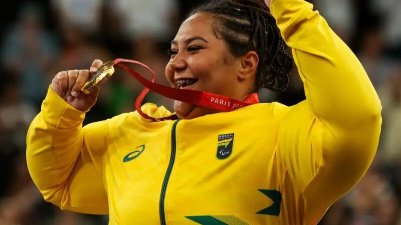 Com direito a recorde paralímpico, Tayana Medeiros conquista o ouro