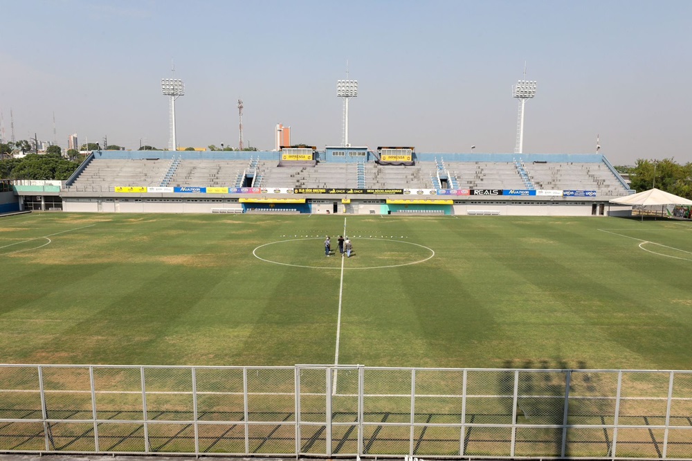 Estádio Carlos Zamith foi construído, em 2014, para servir de Centro de Treinamentos para as seleções que viriam a Manaus disputar a Copa do Mundo