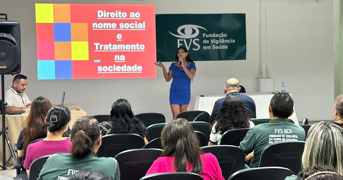 Palestra orienta sobre direito ao tratamento pelo nome social ao grupo LGBTQIAPN+