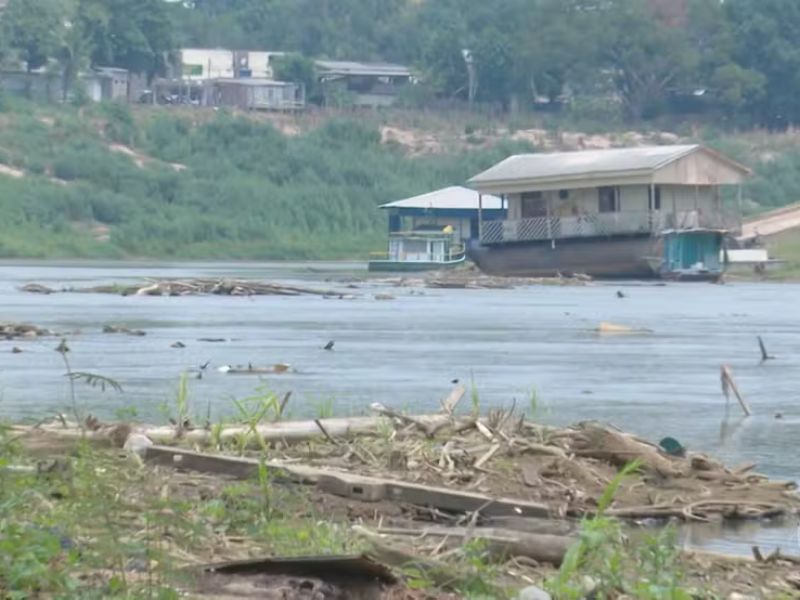 População do Amazonas enfrenta impactos da pior seca no Rio Solimões