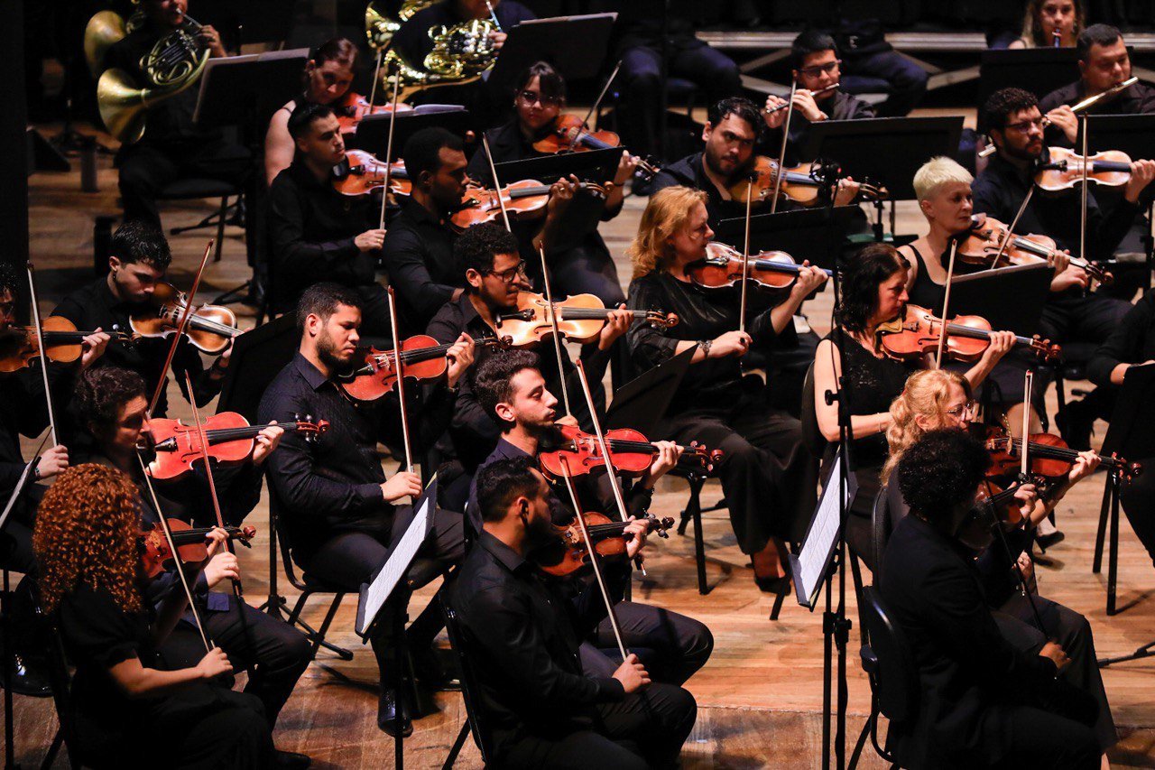 Teatro Amazonas recebe concerto para violino da Amazonas Filarmônica com participação especial