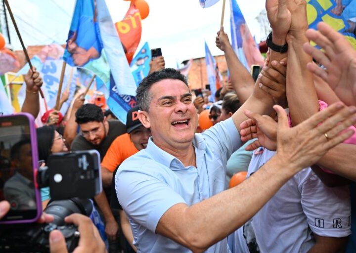 David Almeida é reeleito prefeito de Manaus em eleição histórica