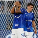 Cruzeiro é vice-campeão sul-americano após levar 3 a 1 do Racing