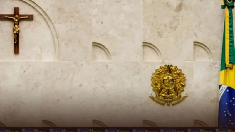 Maioria do STF vota por manter símbolos religiosos em órgãos públicos
