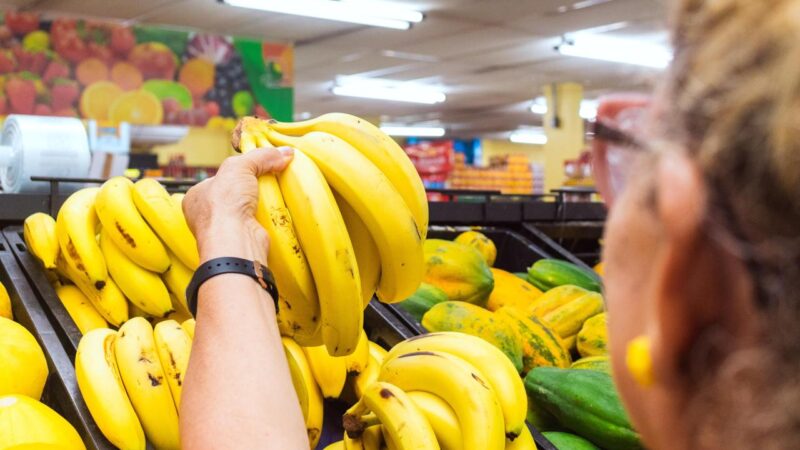 Rede de supermercados abre vagas de emprego em Manaus