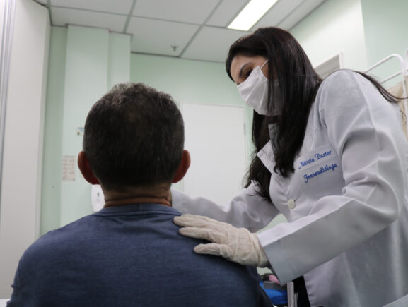 Fonoaudiologia melhora a qualidade de vida de pacientes em tratamento de câncer na FCecon - FCECON