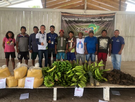 Em Japurá, Idam auxilia na logística de 12 toneladas de alimentos adquiridos por meio do PAA