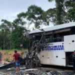 Acidente na AM-010 entre ônibus e carreta deixa quatro mortos; veja imagens • Portal Tucumã