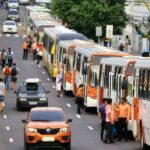 Greve de ônibus paralisa Manaus nesta terça-feira (15)
