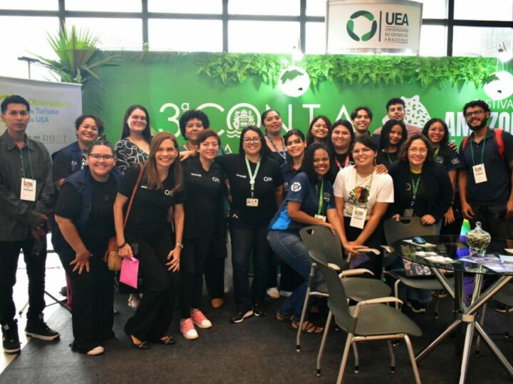 Curso de Turismo da UEA exibe projetos de extensão na 3ª Conta Amazonas e no 3º Festival Amazonas de Turismo