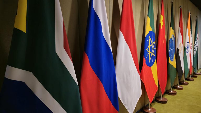 Economia dos Brics cresce acima da média e alcança 40% do PIB global