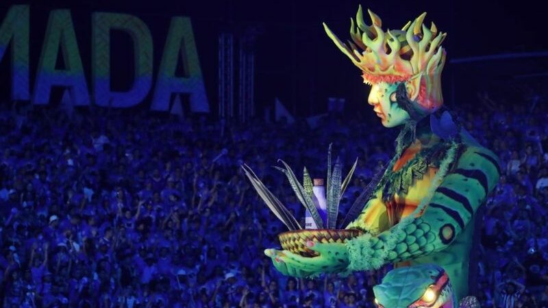 Caprichoso exalta a resistência indígena e saberes tradicionais ao encerrar a primeira noite