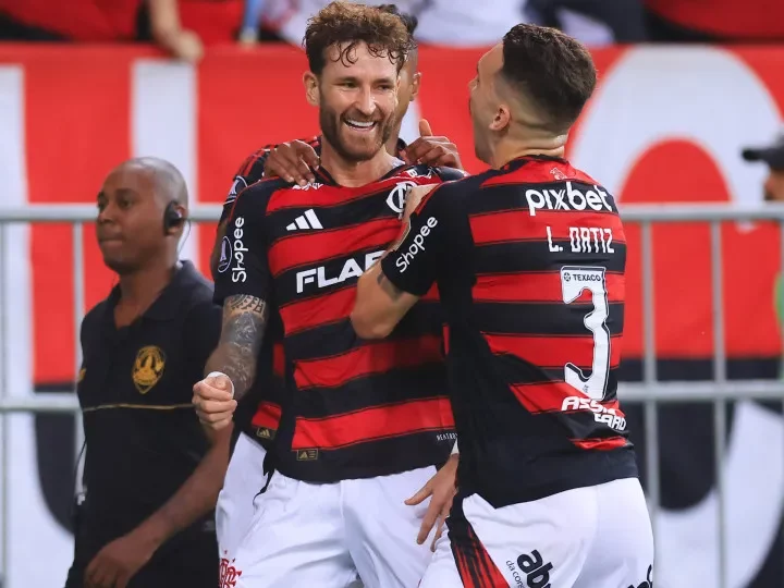 Flamengo encara Racing por vaga na final da Libertadores