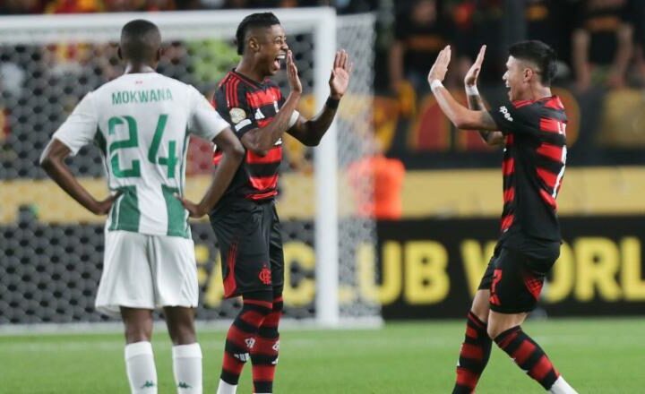 Flamengo inicia Mundial de Clubes com vitória sobre o Espérance e Lidera Grupo D