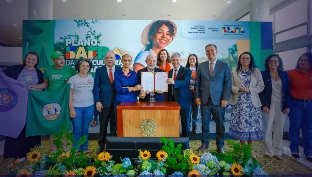 Lula anuncia recorde de R$ 89 bilhões para a agricultura familiar