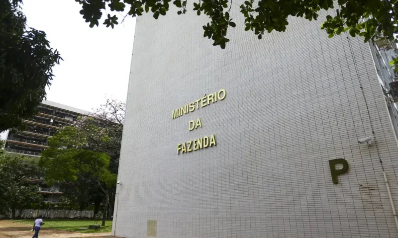 Ministério da Fazenda ajusta PIB de 2025 para crescimento de 2,5%