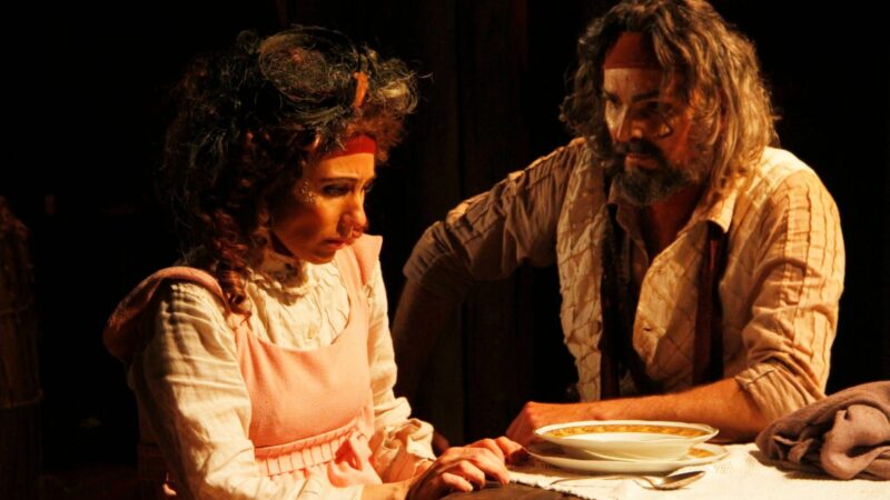 Teatro Amazonas: Trupe Ave Lola apresenta espetáculo premiado ‘Manaós – Uma saga de luz e sombra’