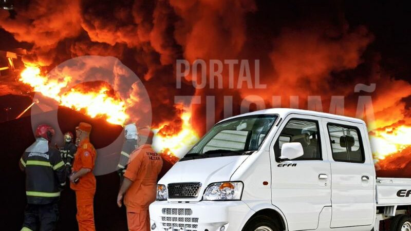 Corpo de Bombeiros controla maior incêndio já registrado em Manaus