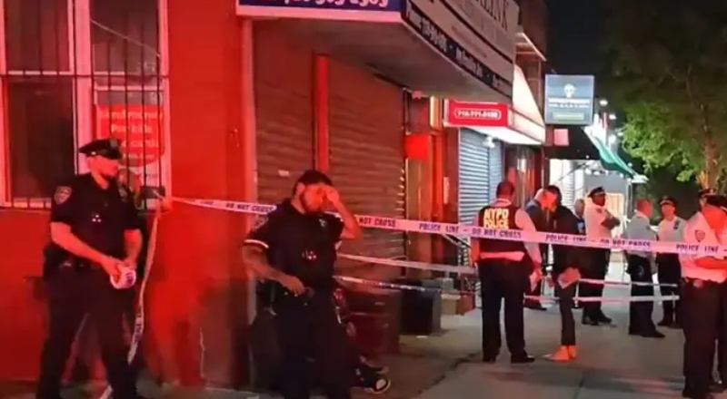 Tiroteio dentro de restaurante em Nova York deixa três pessoas mortas e oito feridas