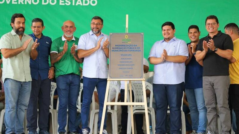 Wilson Lima inaugura iluminação pública e anuncia obras no AM