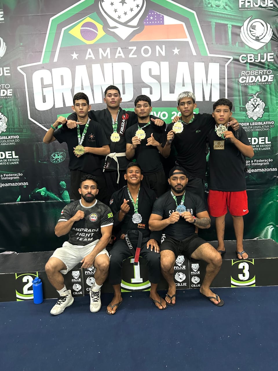 Delegação de Nova Olinda do Norte Conquista Nove Medalhas e Aproveitamento de 100% em Grand Slam de Jiu-Jitsu