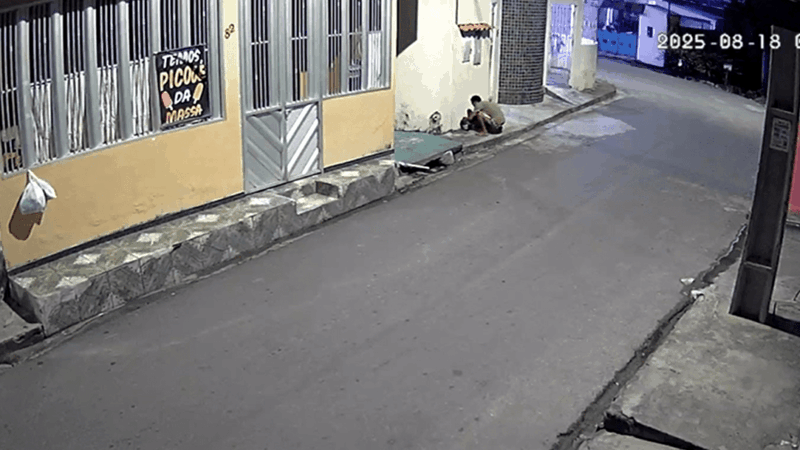 Polícia procura suspeito de furtar hidrômetro no Coroado