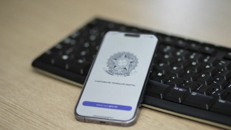 Brasil gera 1,7 milhão de empregos com carteira assinada