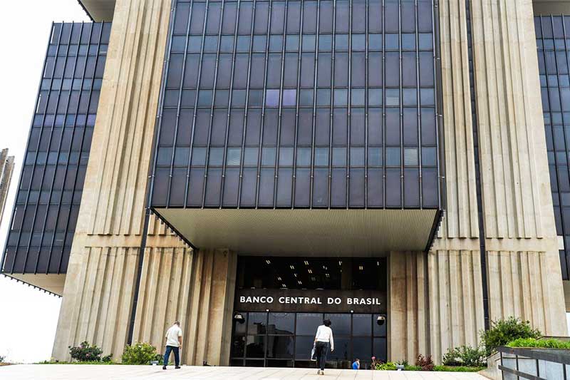 Dívida pública é de R$ 8,1 trilhões; juros renderam R$ 69,3 bilhões