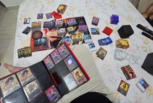 Homem é preso com álbum de figurinhas avaliado em R$ 14 mil furtado em Manaus