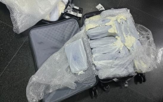 Homem é preso no aeroporto de Manaus ao tentar levar 36 kg de maconha para o Pará