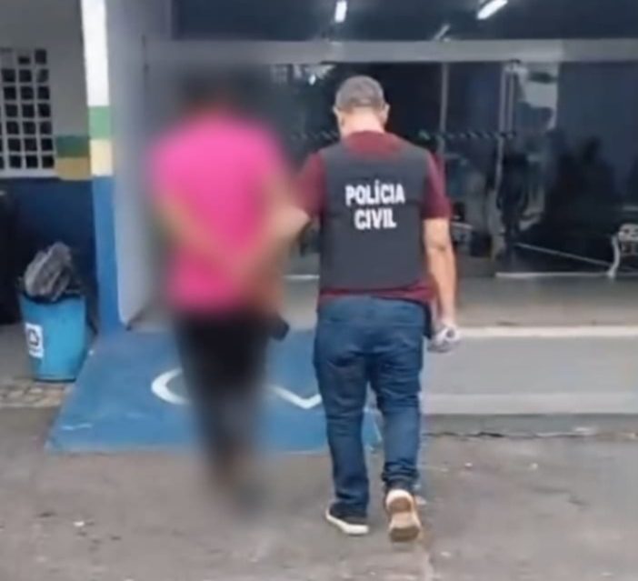 Homem que pisoteou pescoço de ex-companheira é preso em Manaus