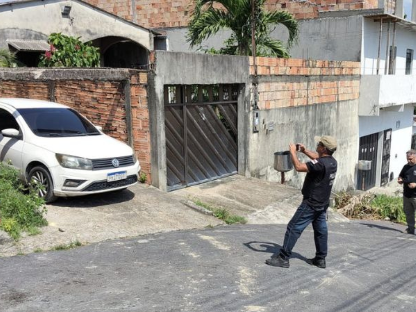Jovem encontrada morta em garagem saiu para encontro amoroso no Alvorada