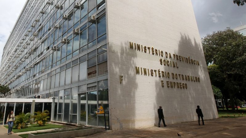 Ministério do Trabalho cancela 7.416 registros de sindicatos