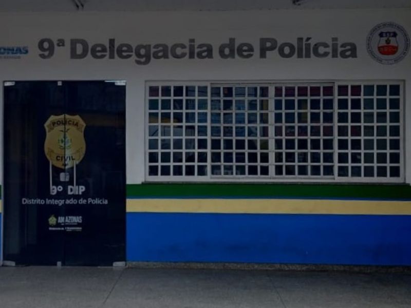 Mulher que aplicava golpes em idosos em loja é presa em Manaus